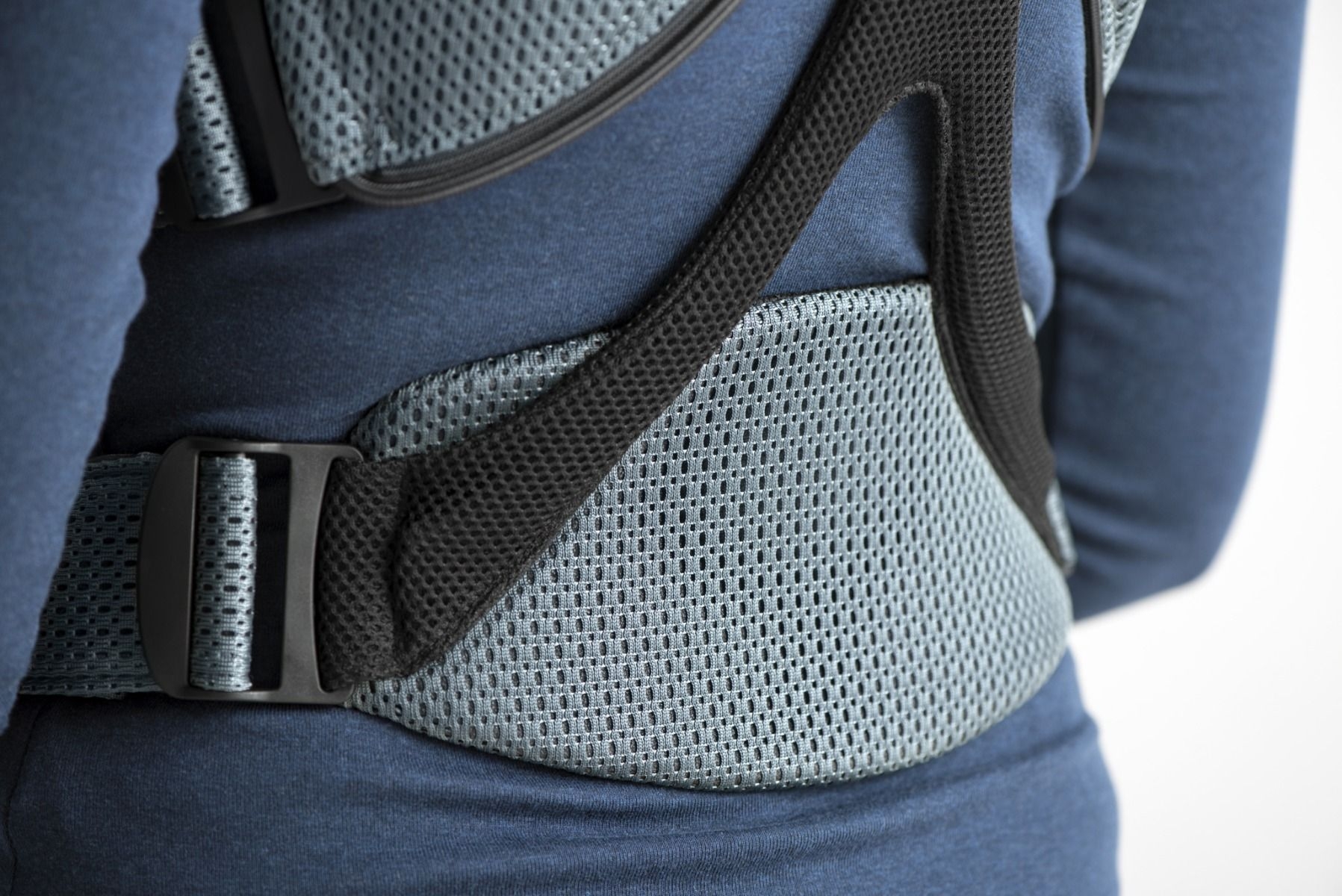 BabyBjörn Move kandekott, Sage green Mesh - Image 6