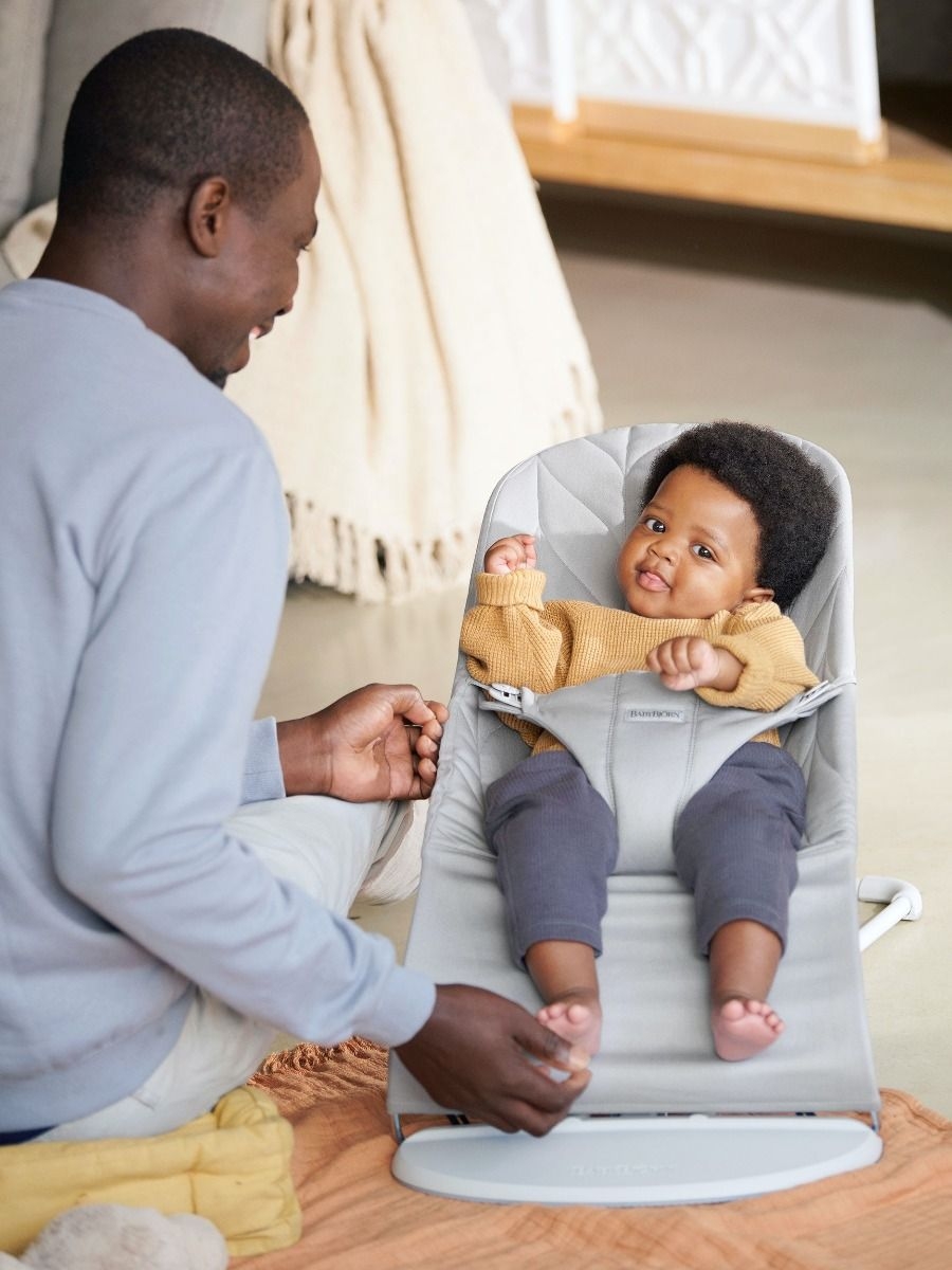 Babybjörn Bouncer Bliss lamamistool, Light Grey Petal Quilt — изображение 2