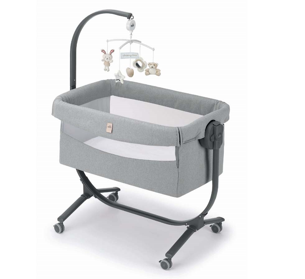 Cam Cullami beebihäll voodi kõrvale, col169