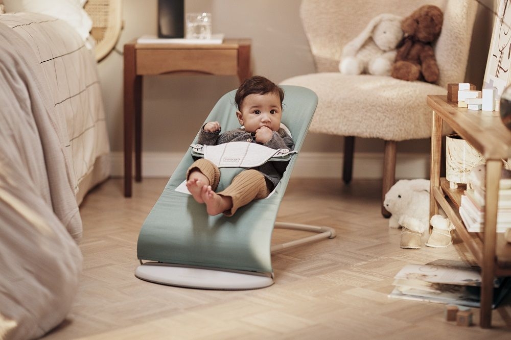 Babybjörn Balance Soft lamamistool, Light Sage-Grey Woven Jersey — изображение 4