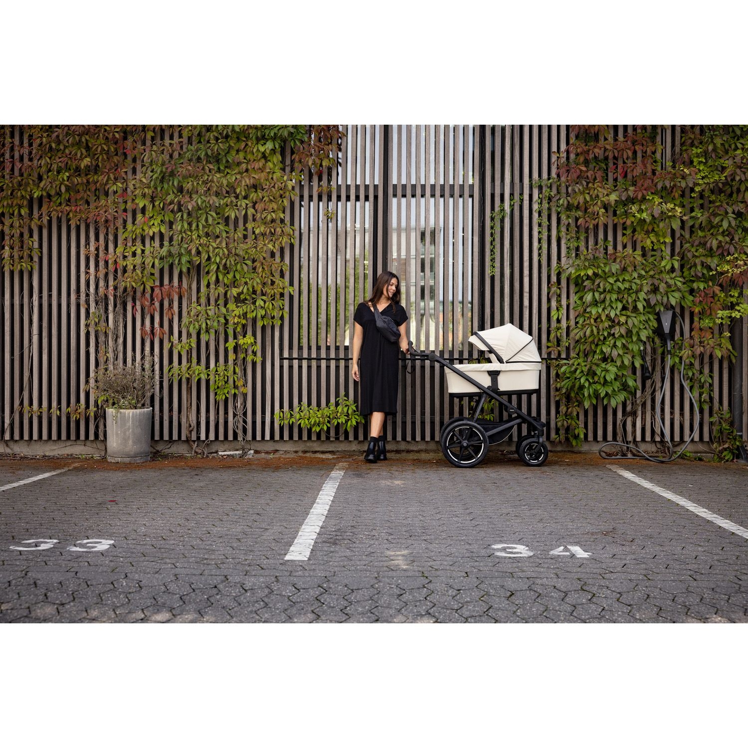 Thule Urban Glide 4-wheel jalutuskäru komplekt 2 in 1, Taupe/Taupe — изображение 9