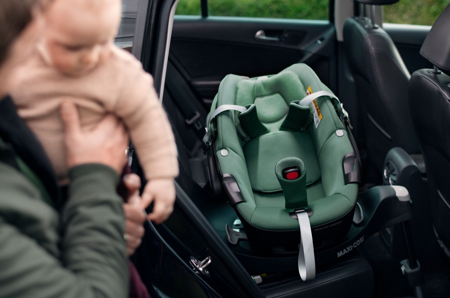 Maxi-Cosi Pebble 360 turvahäll, Essential Grey — изображение 13