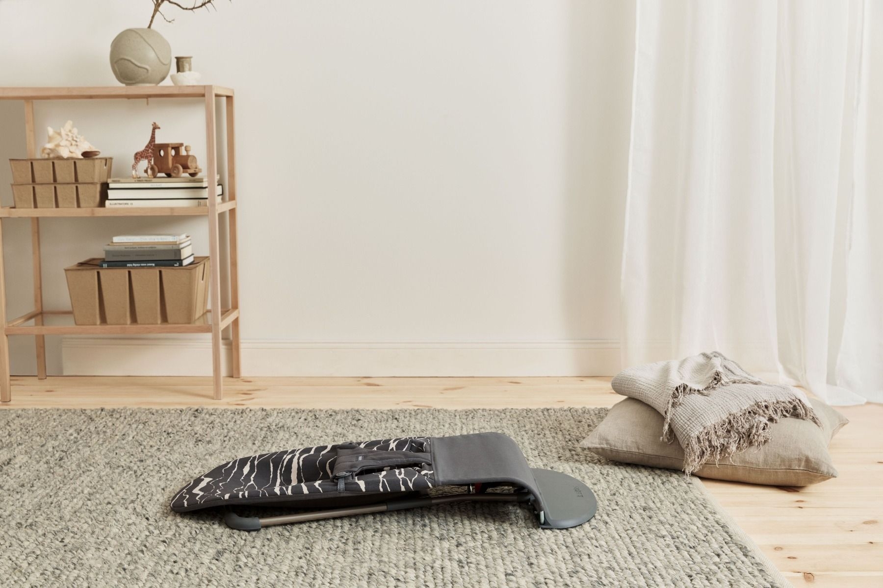 Babybjörn Bouncer Bliss lamamistool, Landscape Anthracite — изображение 6