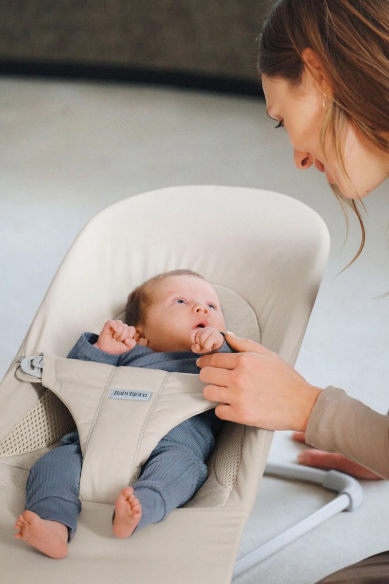 Babybjörn Balance Soft lamamistool, Light Beige Woven-Jersey, Tri-Fabric — изображение 3