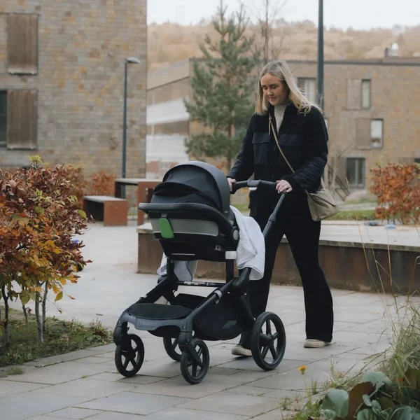 Axkid Gokid i-Size turvahäll 40–87 cm/13 kg + Isofix alus, Coastal Storm Black — изображение 8