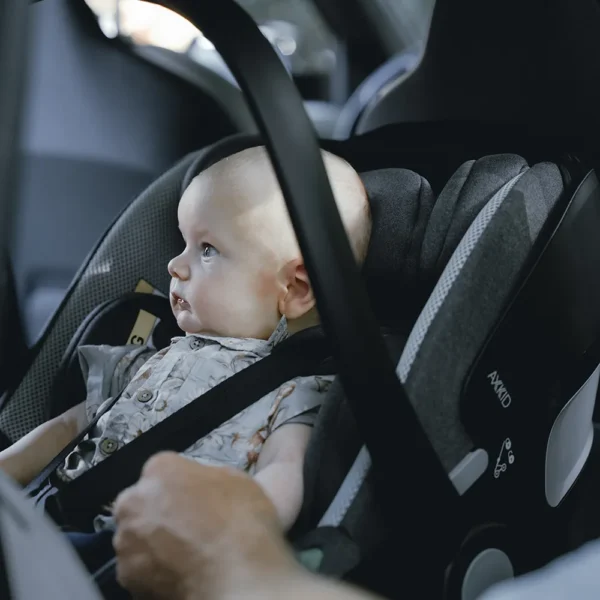 Axkid Gokid i-Size turvahäll 40–87 cm/13 kg + Isofix alus, Coastal Storm Black — изображение 12